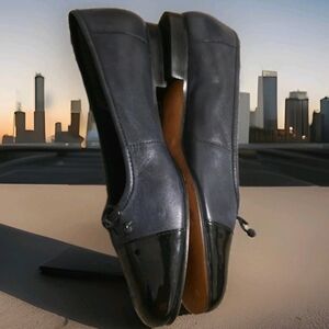 Pre-loved Enzo  Angiolini Navy blue Leather With Black patent Cap Toe